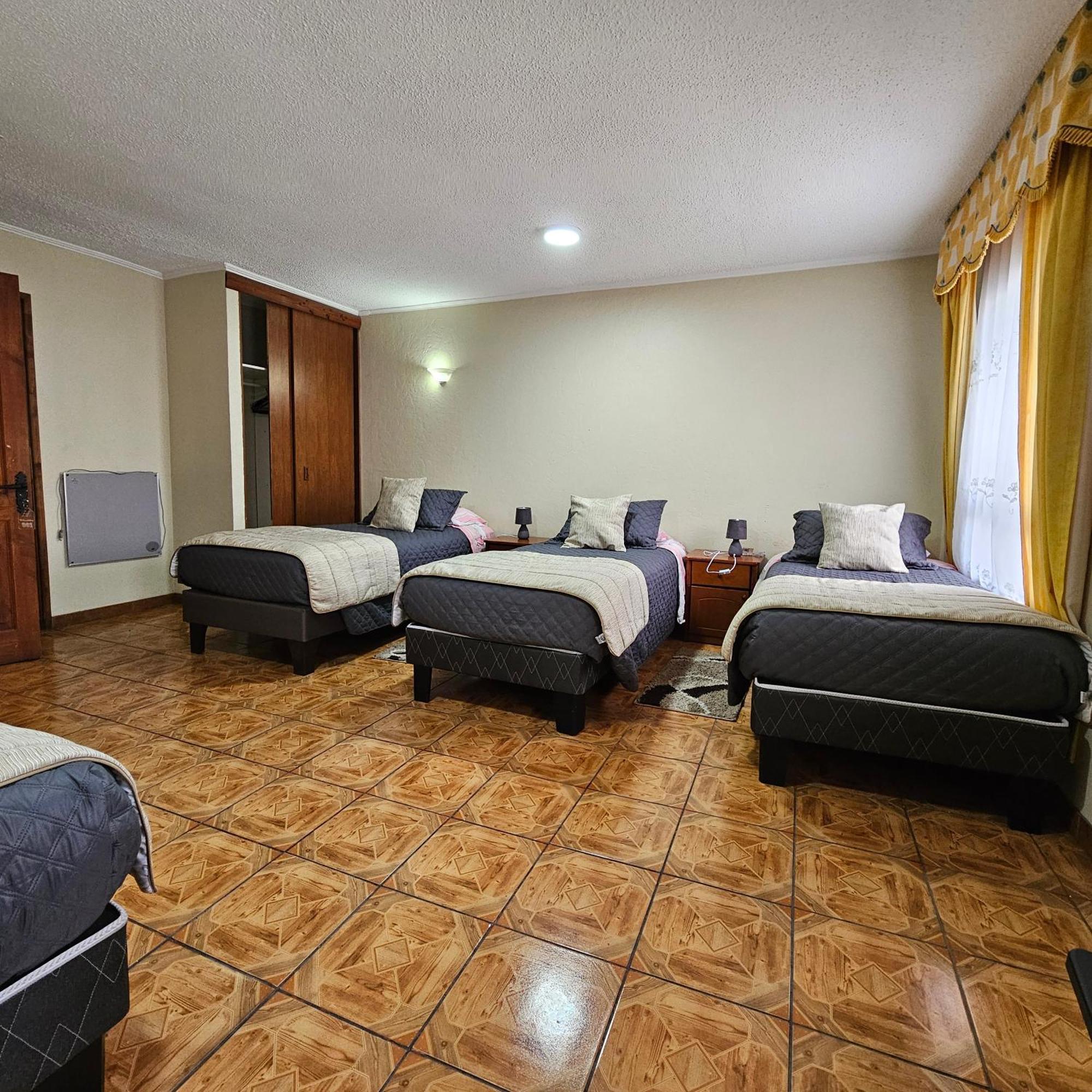Hostal De Colon لا سيرينا المظهر الخارجي الصورة