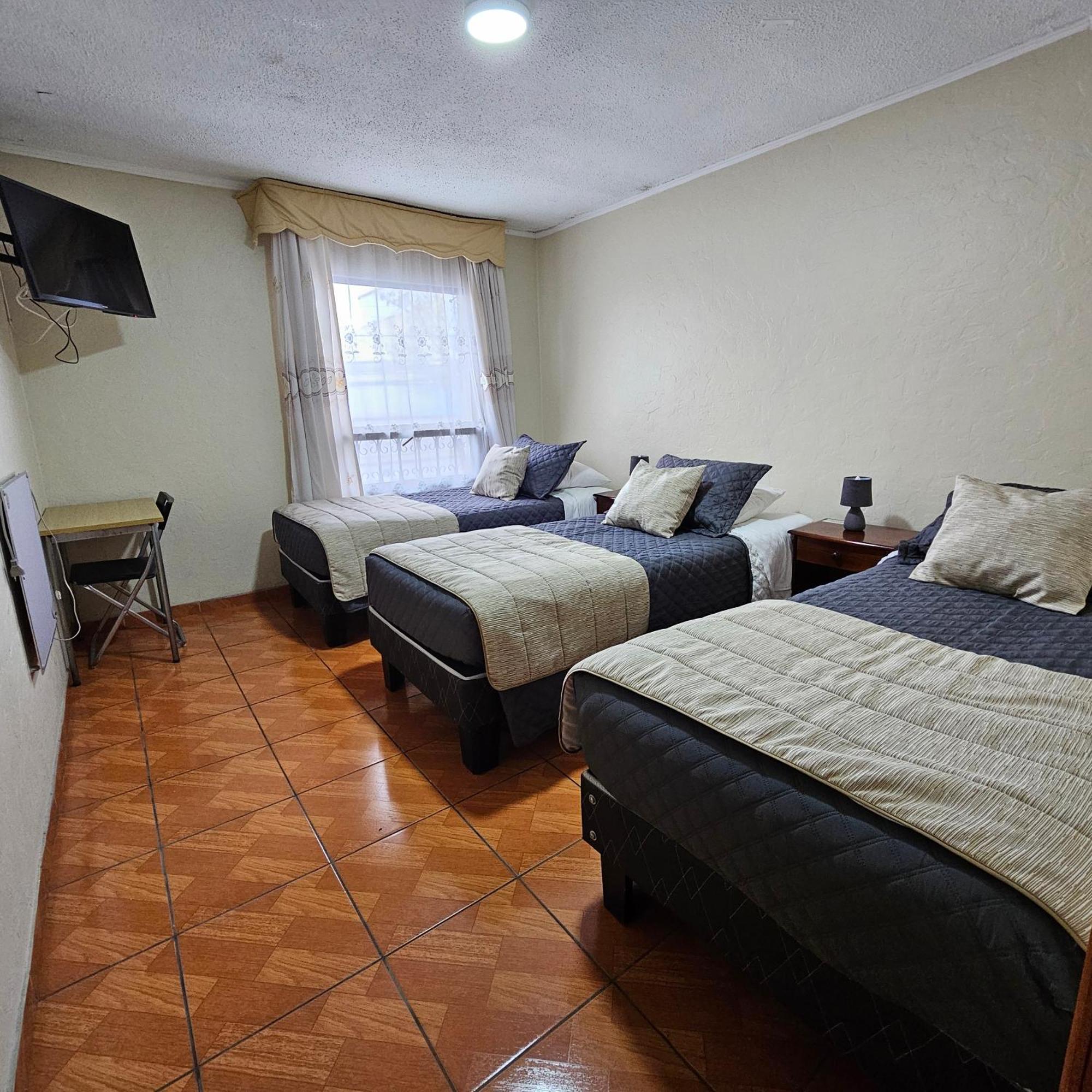 Hostal De Colon لا سيرينا المظهر الخارجي الصورة